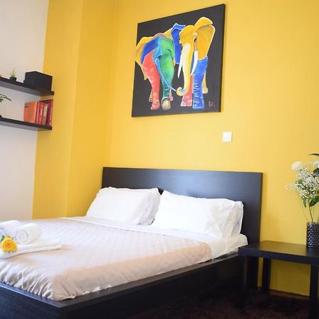 Great Expectations Apartment Athena Bagian luar foto
