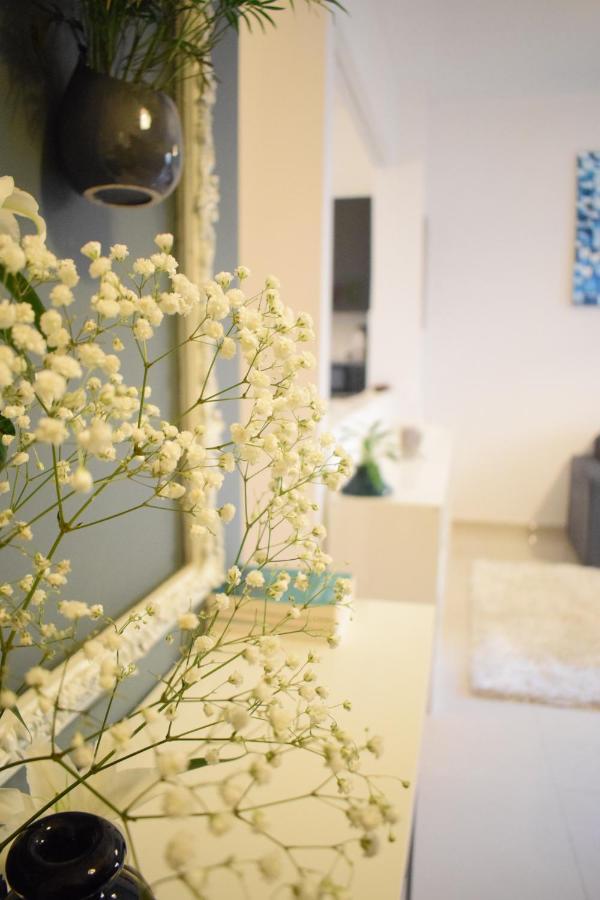 Great Expectations Apartment Athena Bagian luar foto