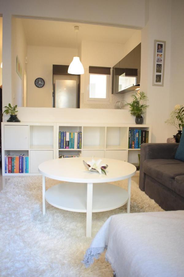 Great Expectations Apartment Athena Bagian luar foto