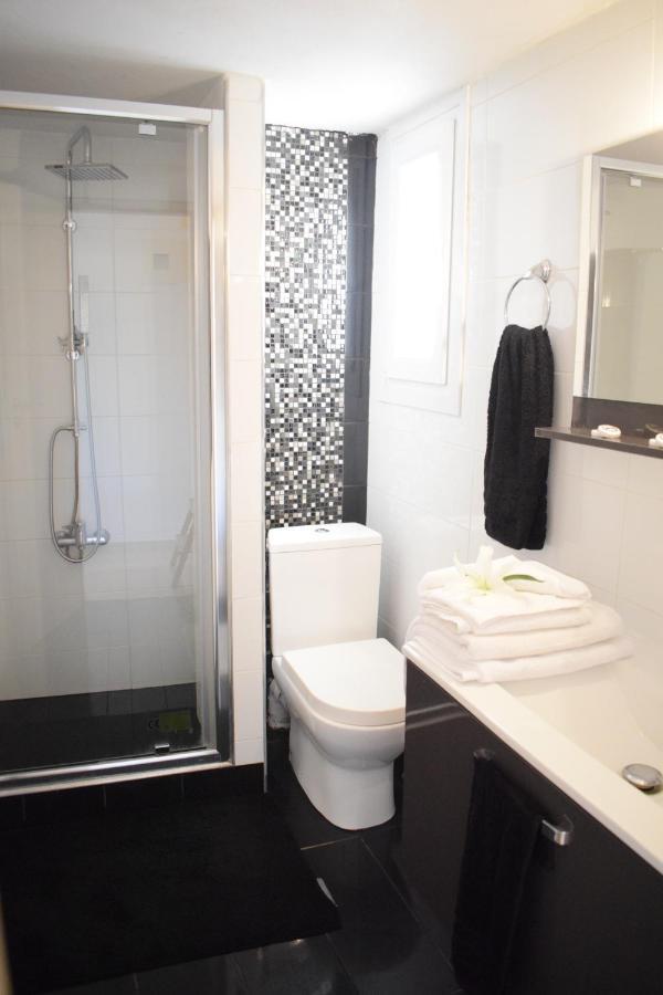 Great Expectations Apartment Athena Bagian luar foto