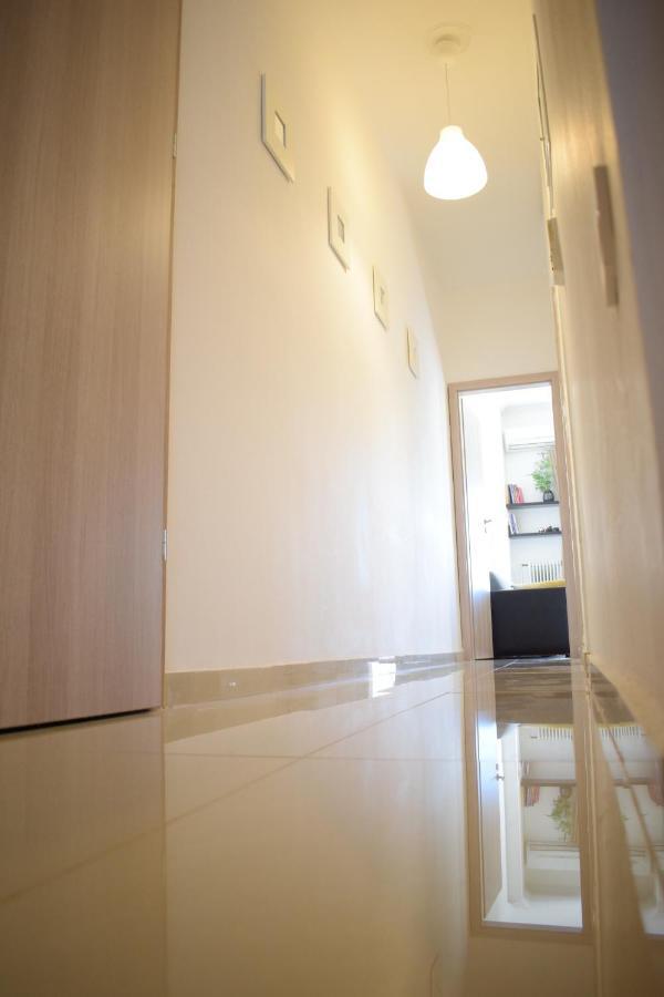 Great Expectations Apartment Athena Bagian luar foto