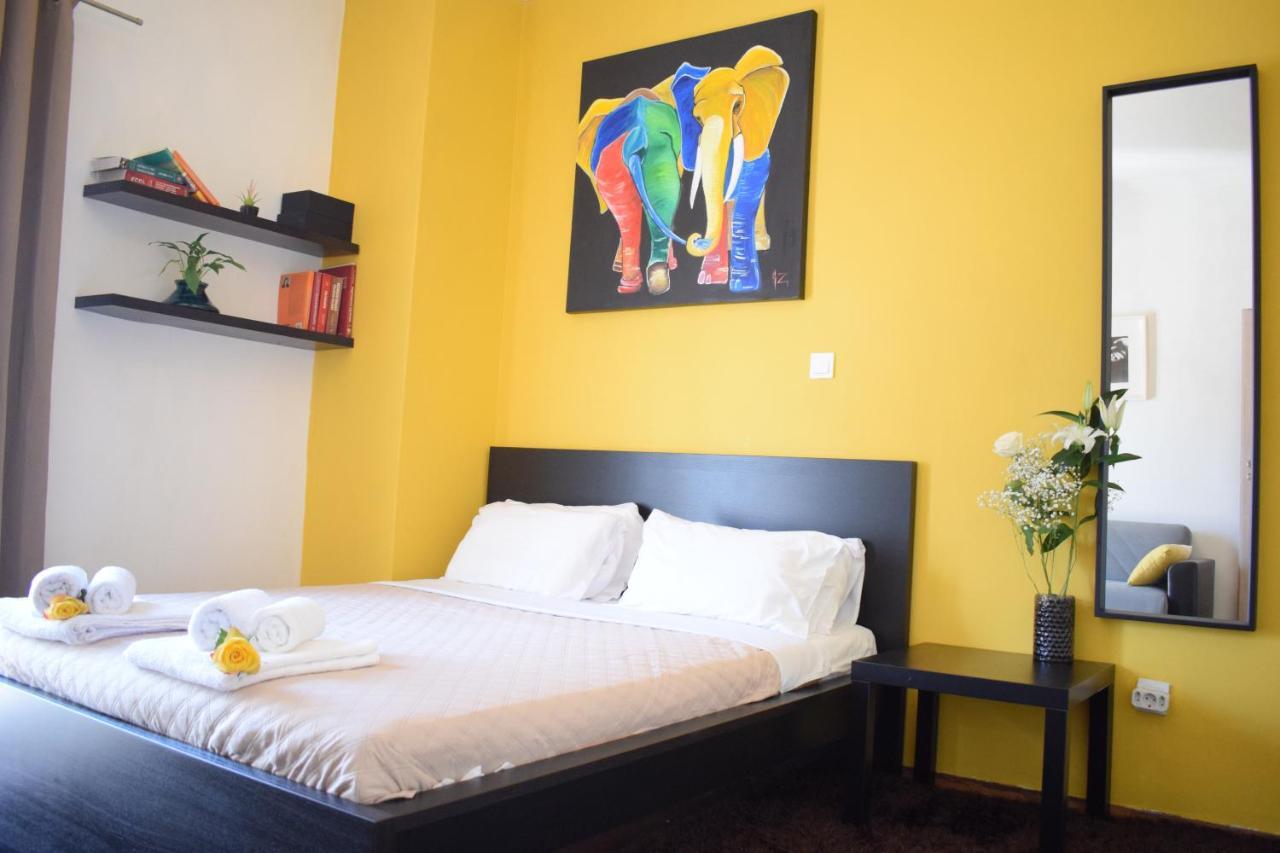 Great Expectations Apartment Athena Bagian luar foto